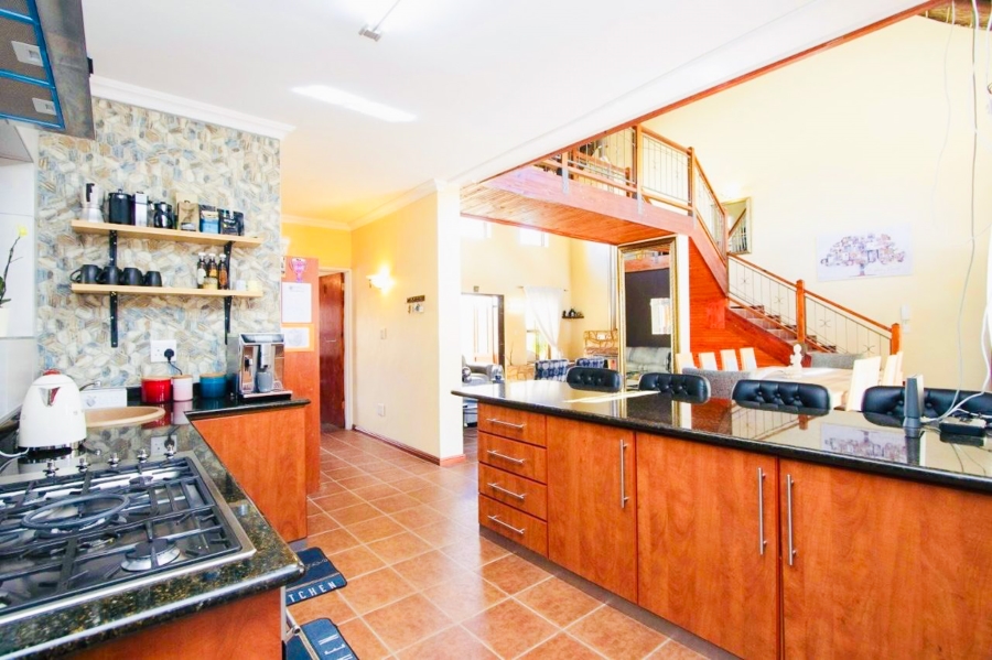 5 Bedroom Property for Sale in Parklands Western Cape